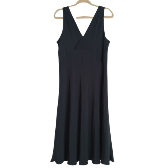 🎁 NWOT J. Crew Sophia Silk Dress. V-Neckline w/ Subtle Pleats on Front & Back - Picture 9 of 16